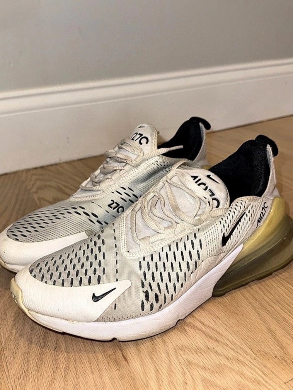 Nike Air Max 270 Women's White & Gray US 9